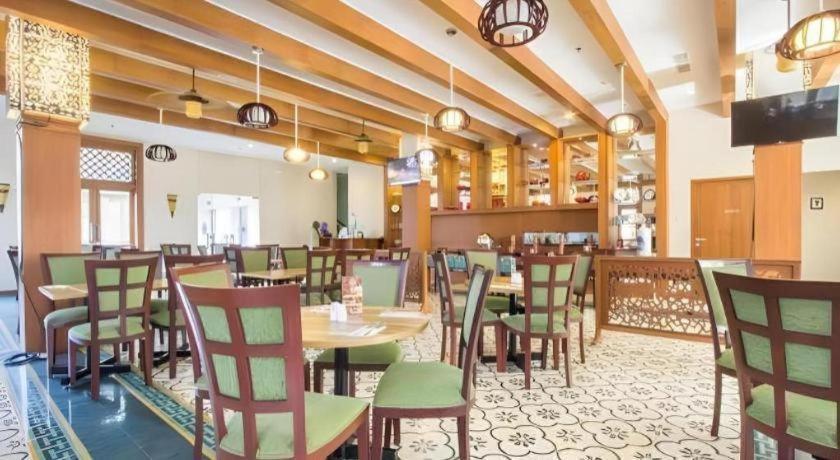 地平线阿齐扎斯亚利亚索尔酒店 Solo 外观 照片